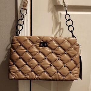 NWT Gilda paris quilted crossbody flap and lock closure tan size L13 H 7 1/2 W 4